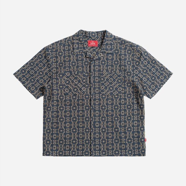 Casual shirt with abstract design pattern