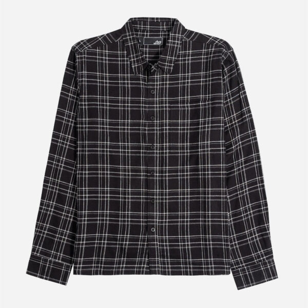 Long-sleeve plaid button-up shirt