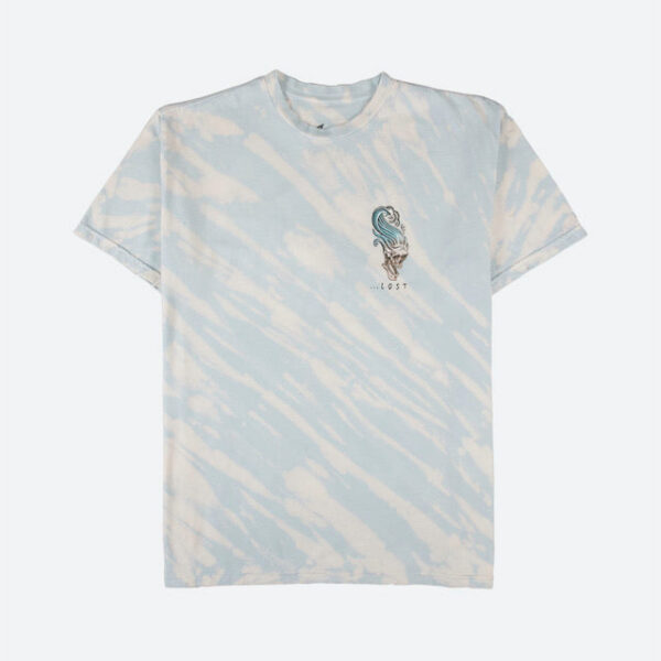 Casual tee featuring abstract artwork