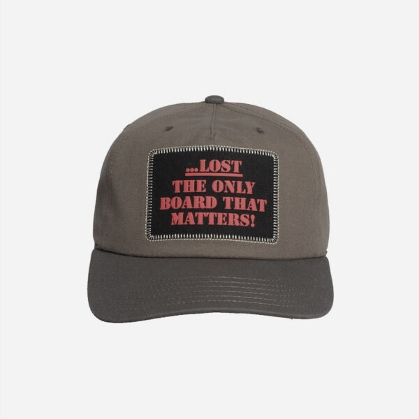 Casual cap featuring unique design